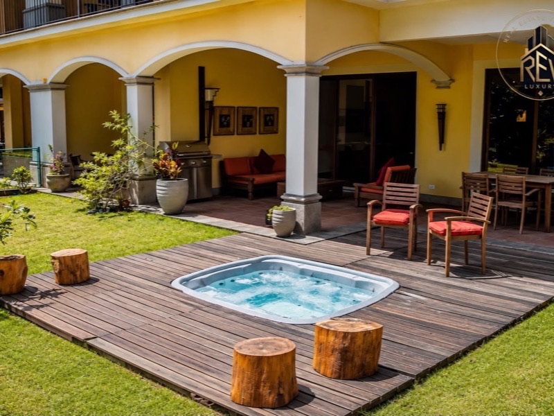 Villa de lujo en La Reunión Golf Resort & Residences