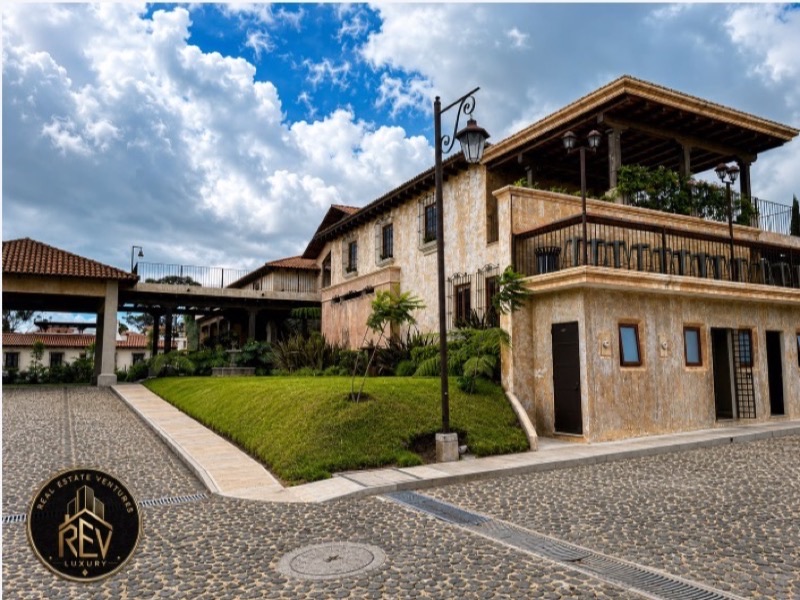 Casa en Los Franciscanos — Modelo Luz con piscina