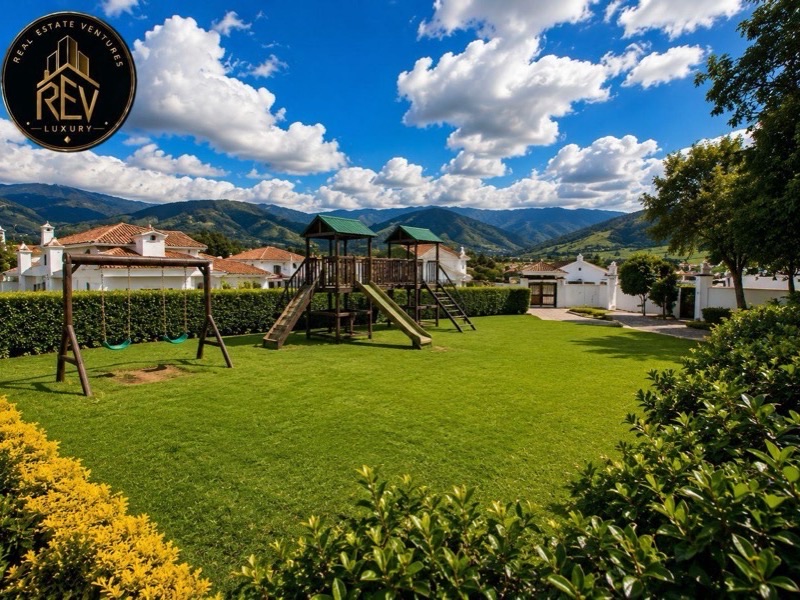 Foto 6 de Terreno de esquina en Hacienda del Comendador