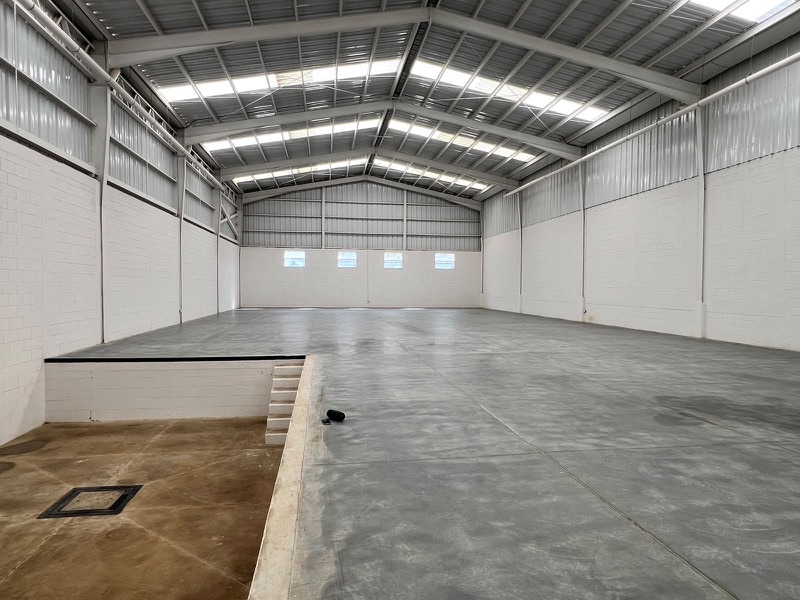 Foto 4 de BODEGA EN ALQUILER | PARQUE INDUSTRIAL CAES